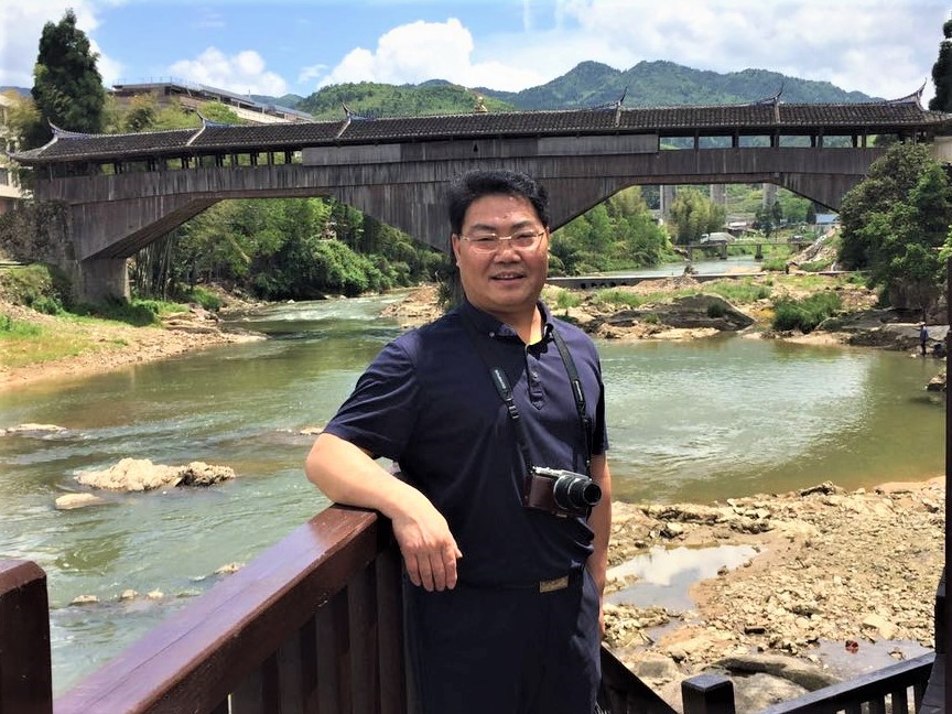 民居建筑专业委员会负责人简介：唐孝祥（副主任委员、秘书长）
